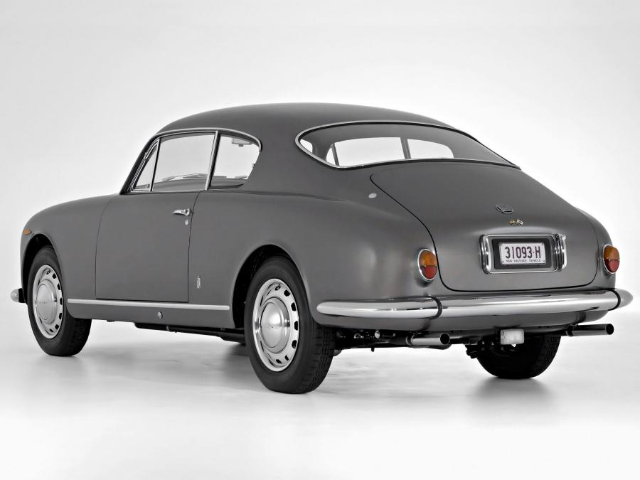  Lancia Aurelia GT 1953 года  (фото 5 из 13)